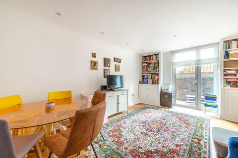 2 bedroom flat for sale, Chepstow Villas, Notting Hill, London, W11