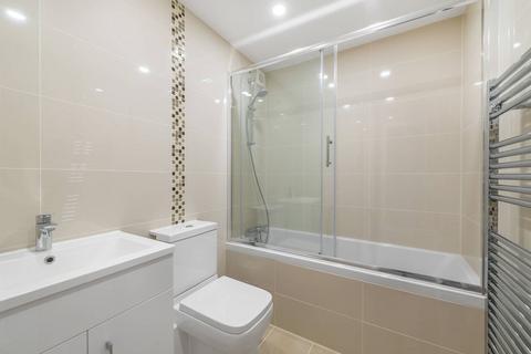 2 bedroom flat for sale, Abbots House, Holland Park, London, W14