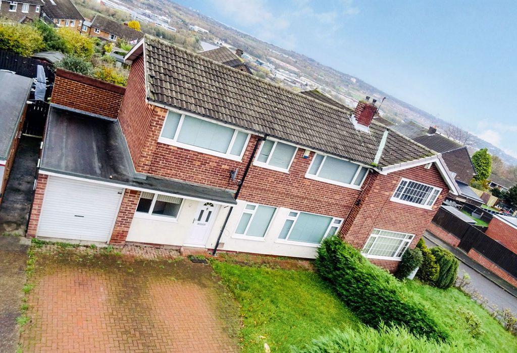 Chesmond Drive, BlaydononTyne, Tyne and Wear 3 bed semidetached