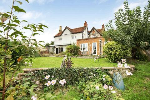 6 bedroom detached house for sale, St Agnes, Grove Hill, Emmer Green, Reading