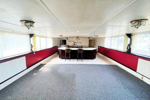 6 bedroom houseboat for sale, Manor Lane, Rochester ME1