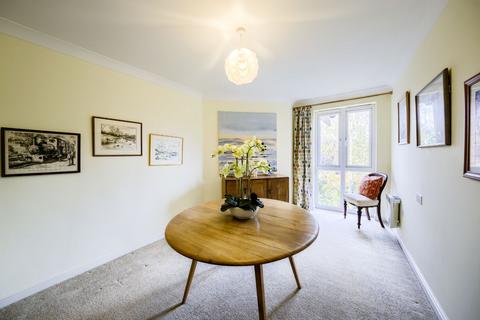 2 bedroom flat for sale, Hathaway Court, Alcester Road, Stratford-upon-Avon
