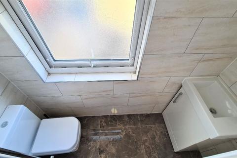 House share to rent, Kilburn High Road, Kilburn, NW6