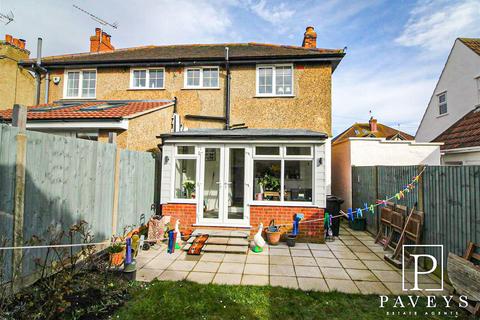 3 bedroom semi-detached house for sale, St. Marys Road, Frinton-On-Sea