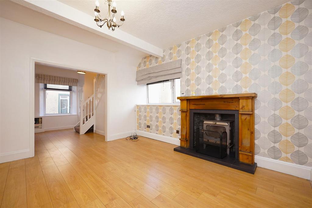 Chapel Street, DaltonInFurness 4 bed end of terrace house £160,000