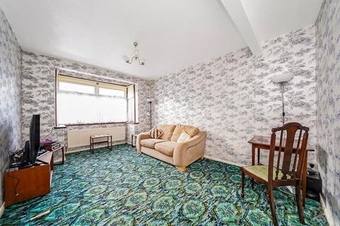 158 Hampton Road, Chingford, London, E4 8NT