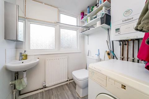 158 Hampton Road, Chingford, London, E4 8NT