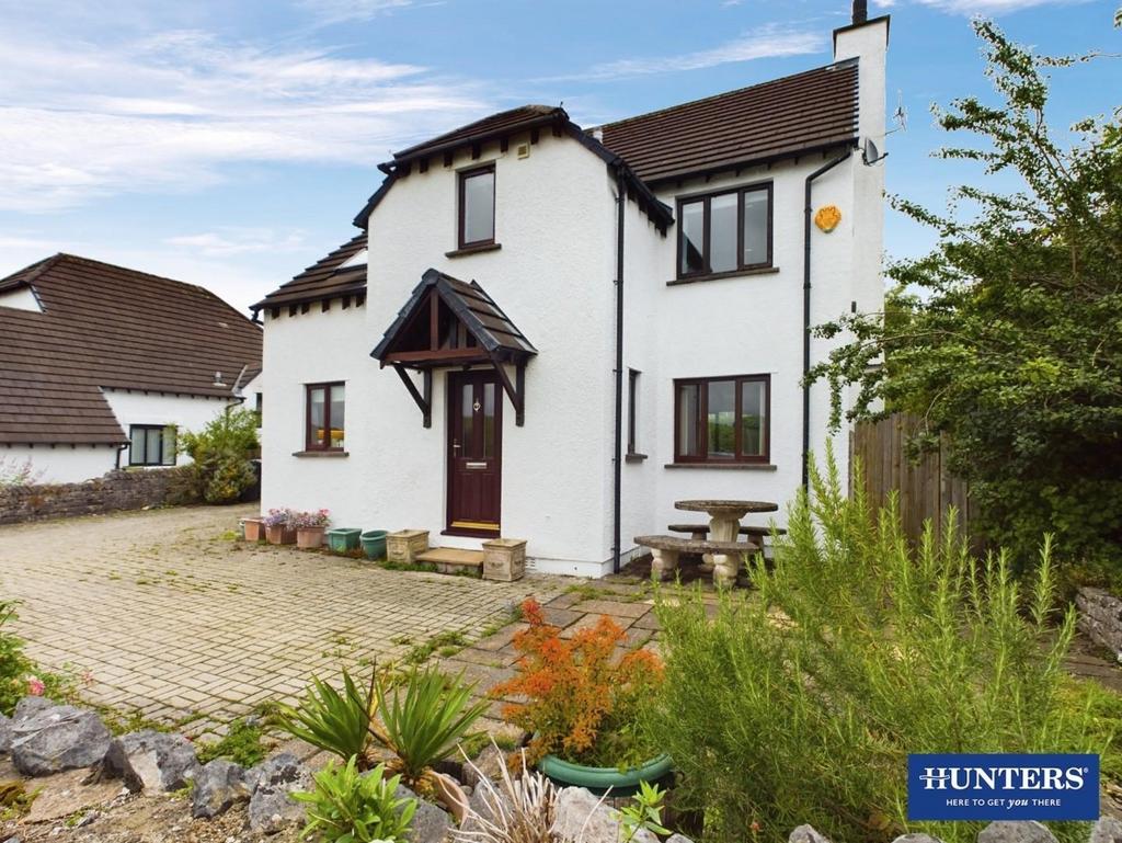 Oxenholme Road, Kendal 4 bed detached house for sale £450,000