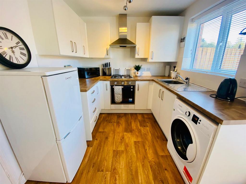 Calder view 75 kitchen.jpg