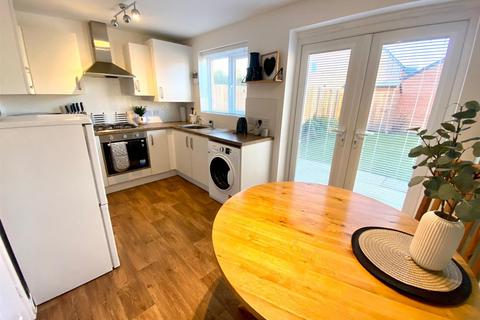 75 Calder View, Mirfield, WF14 8JF