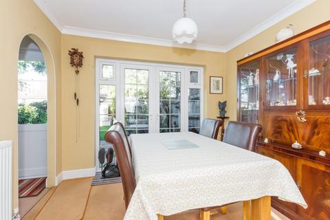 24 Langdon Shaw, Sidcup, DA14 6AU