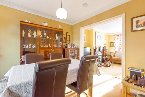 24 Langdon Shaw, Sidcup, DA14 6AU