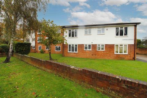 2 bedroom apartment for sale, Conifer Gardens, Sutton