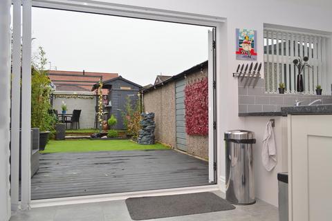 134 Denton Lane, Chadderton, Oldham, OL9 8PS