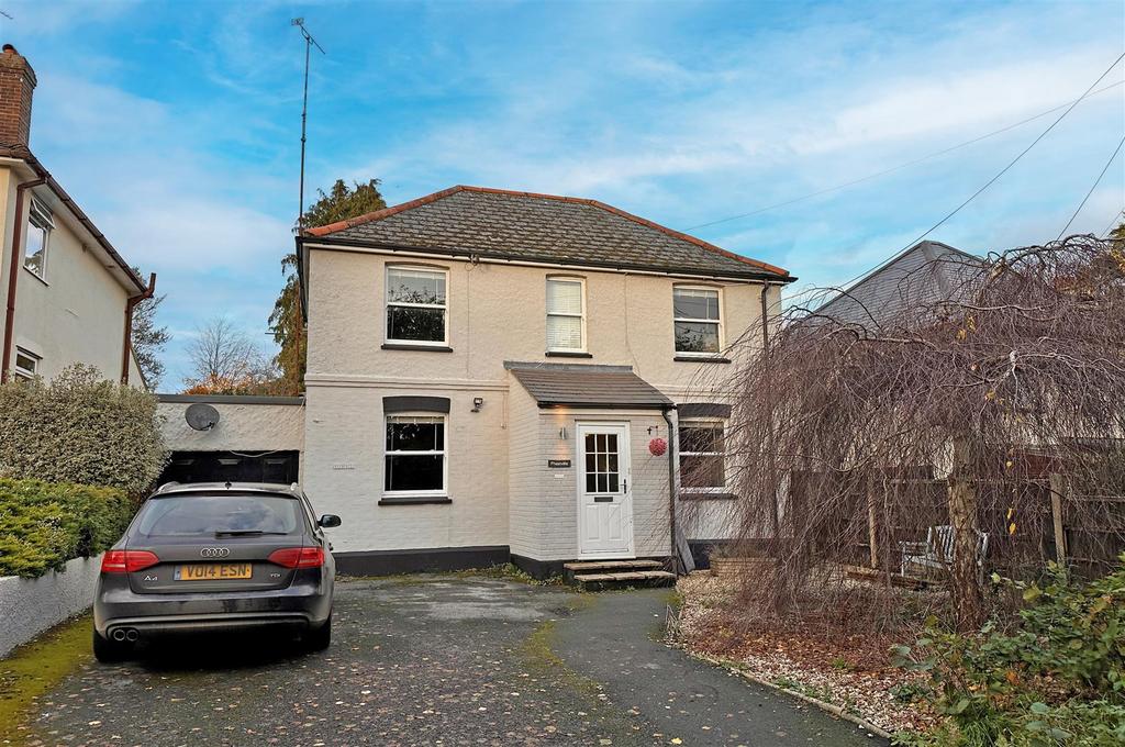 Bews Lane, Chard 3 bed detached house for sale £425,000