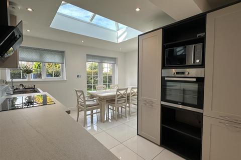 23 Badgerwood Glade, Wetherby, LS22 7XR