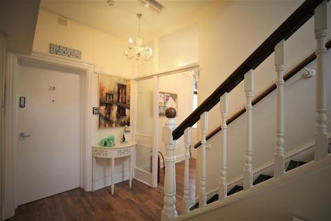 Studio to rent - 1 Woodbine Place - Room 6Oxford