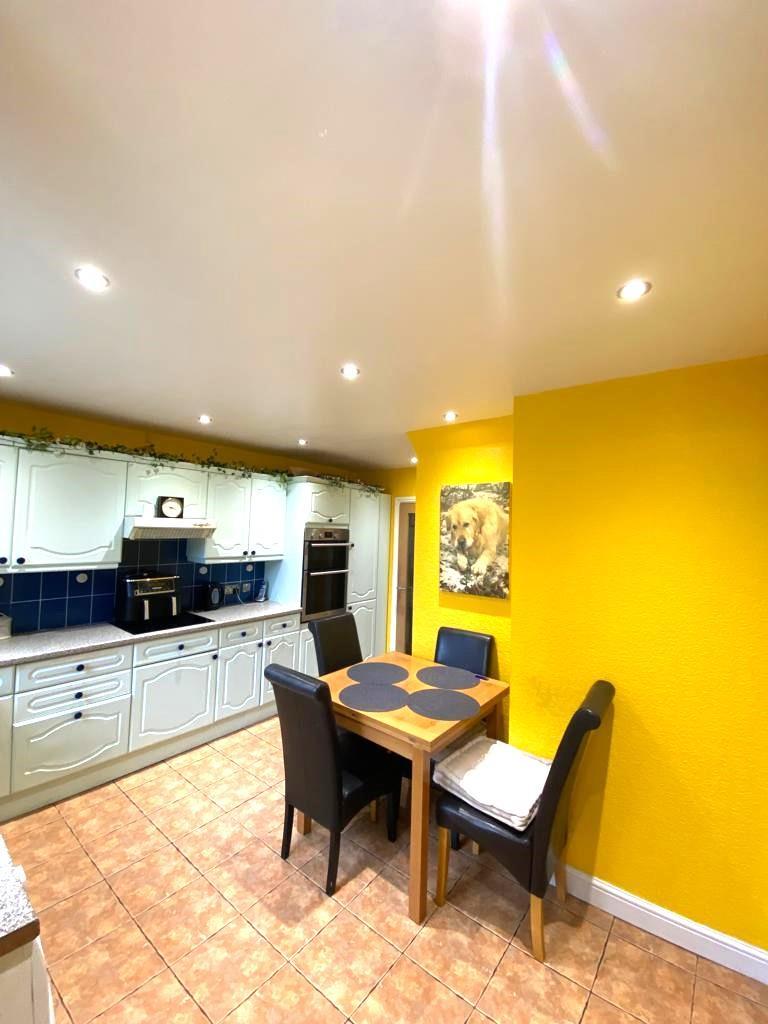 Rycroft Avenue, Leeds 4 bed semidetached house for sale £234,995