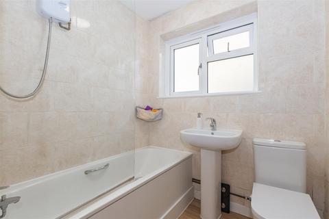 7 Glebelands, Crayford, Dartford, DA1 4RY