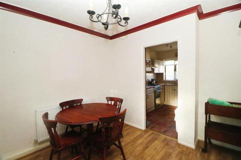3 bedroom semi-detached house for sale - Everingham Road, Doncaster