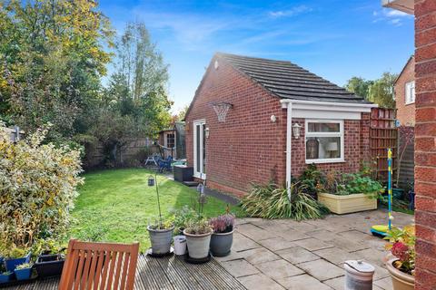 3 bedroom detached house for sale - St. Annes Road, Worcester
