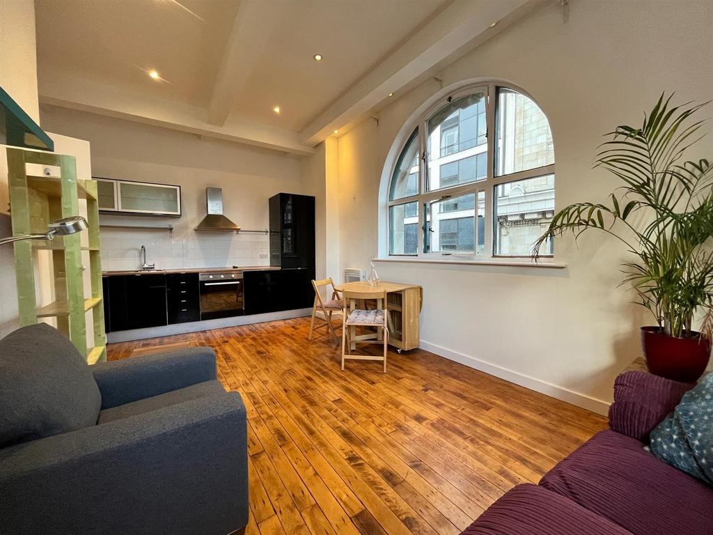 Granby House, Granby Row, Manchester 2 bed apartment £1,100 pcm (£254 pw)