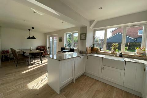 4 bedroom detached house for sale, Farm Lees, Charfield, Wotton-Under-Edge