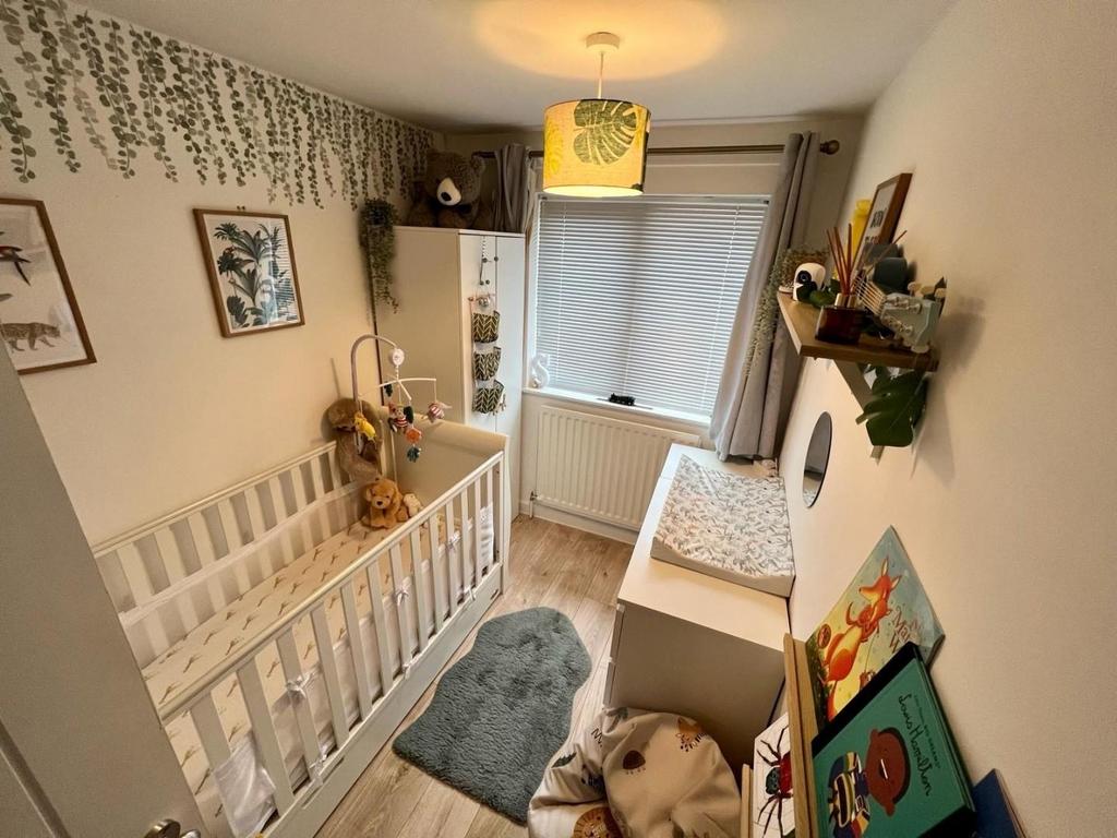Small Bedroom.jpg
