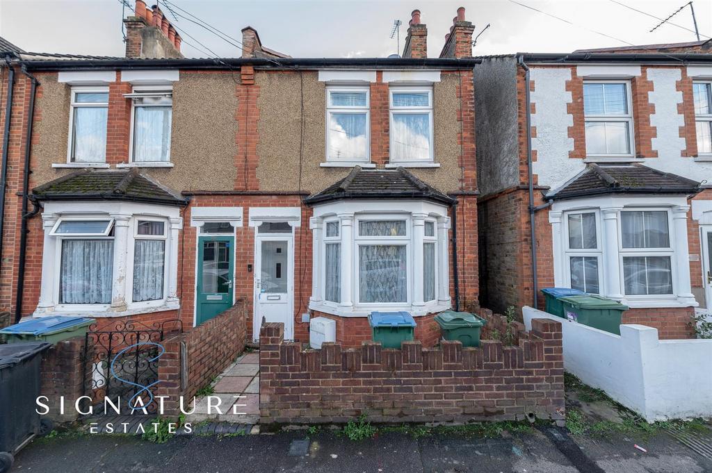 Euston Avenue, Watford 3 bed end of terrace house for sale £400,000