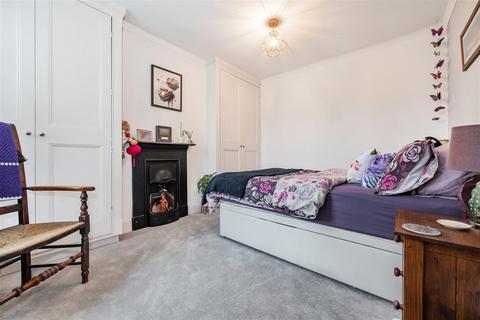 40 Clewer Hill Road, Windsor, SL4 4BW