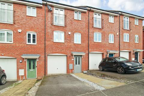 4 bedroom townhouse for sale, Plaxton Way, HERNE BAY, CT6