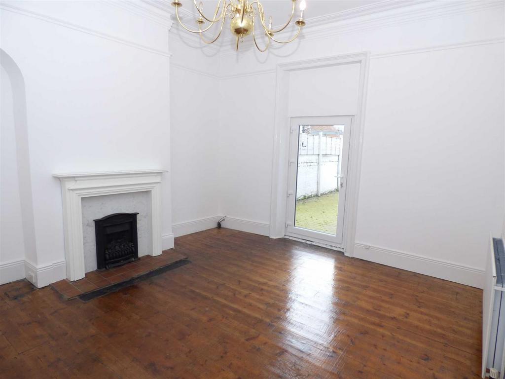 Washington Terrace, North Shields 5 bed terraced house £1,600 pcm (£369 pw)