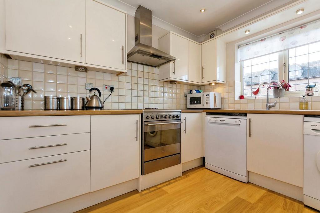 The Spinney, Solihull 2 bed end of terrace house for sale £300,000