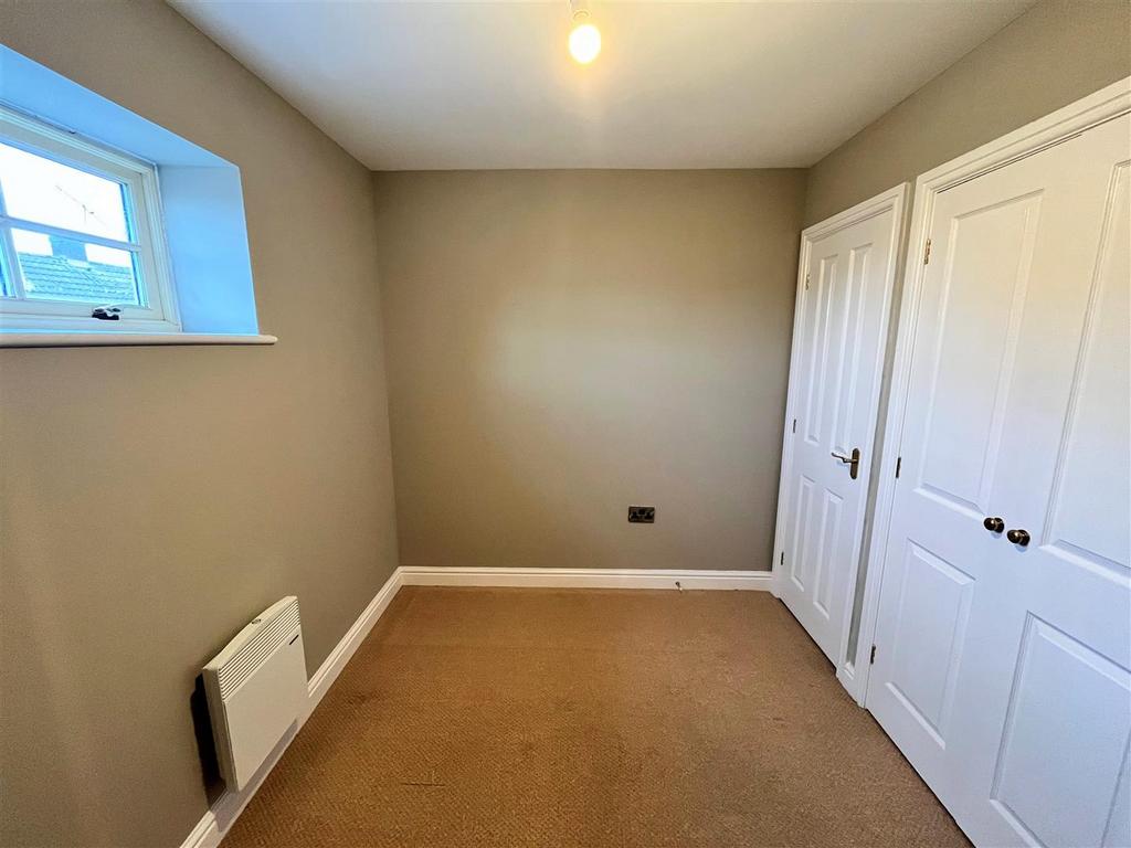 Bedroom 2.jpg