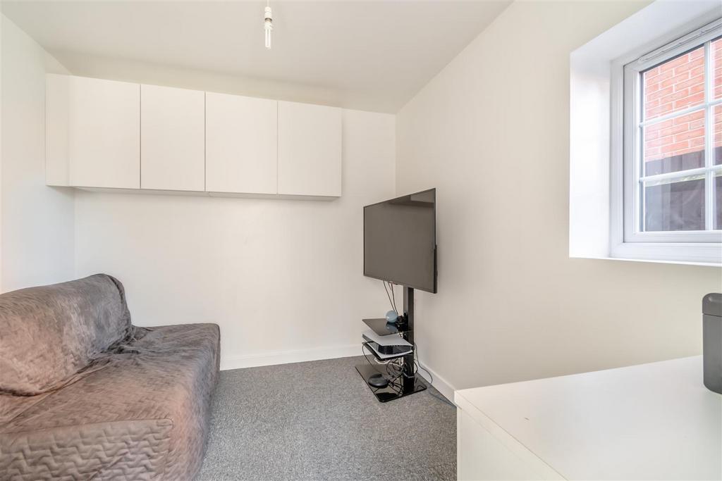 8575462-interior53.jpg