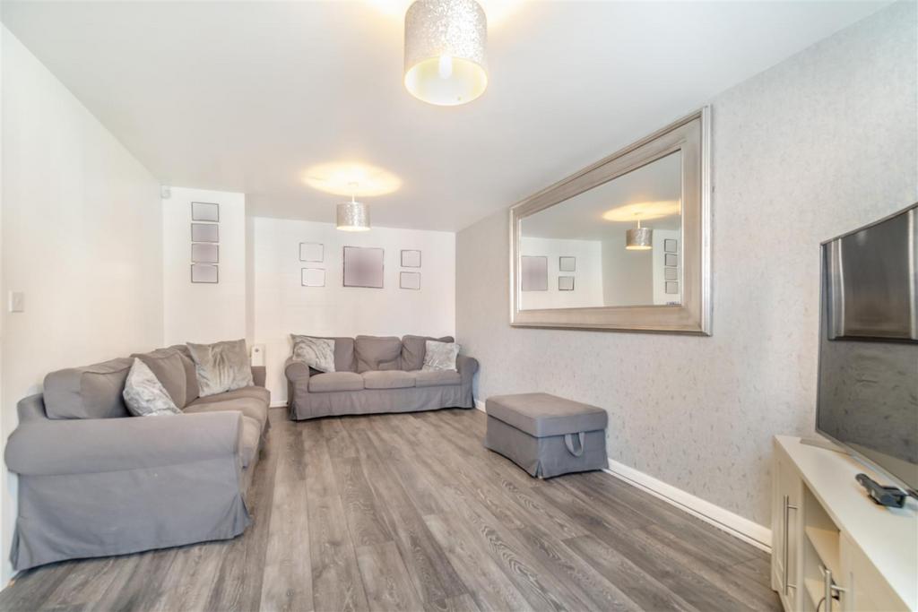 8575462-interior38.jpg