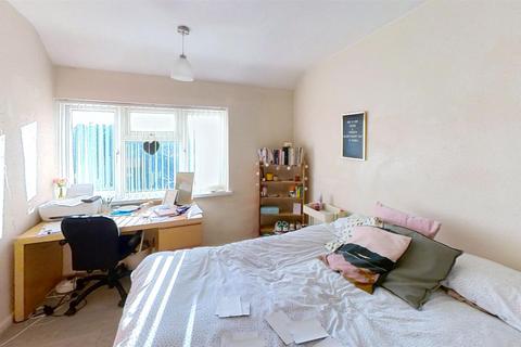 3 bedroom house to rent, Poole Crescent, Birmingham