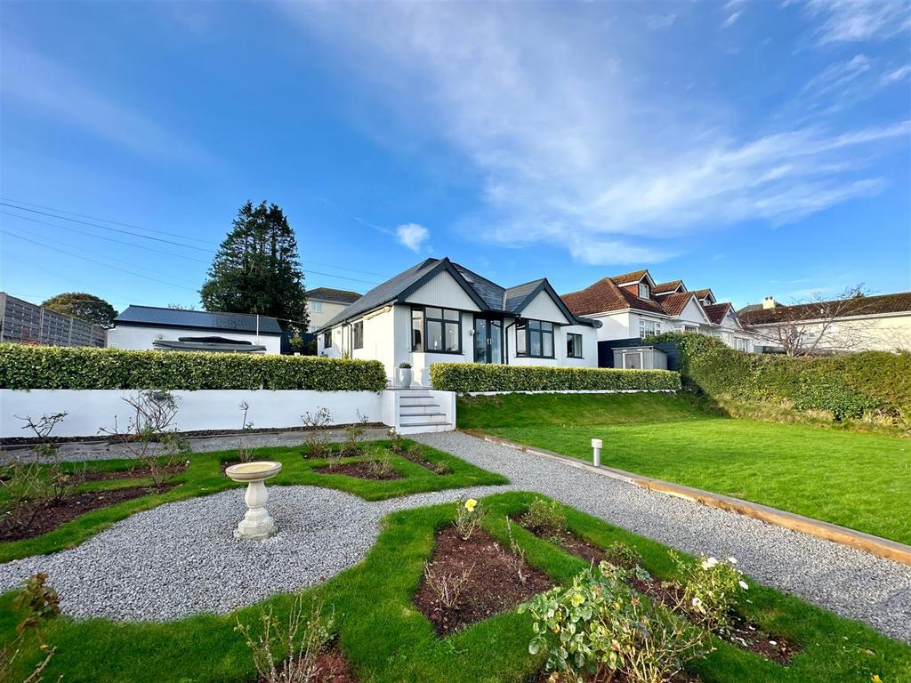 Copythorne Road, Brixham 4 bed detached bungalow for sale £615,000