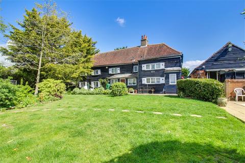 5 bedroom detached house for sale, Rye Hill Road, Epping, Essex, CM18