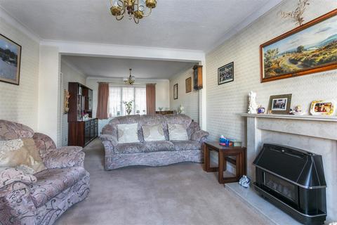 3 bedroom detached house for sale, Ivy Crescent, Cippenham