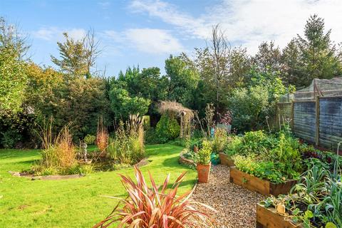 Apple Orchard Hillhead, Colyton, EX24 6NJ