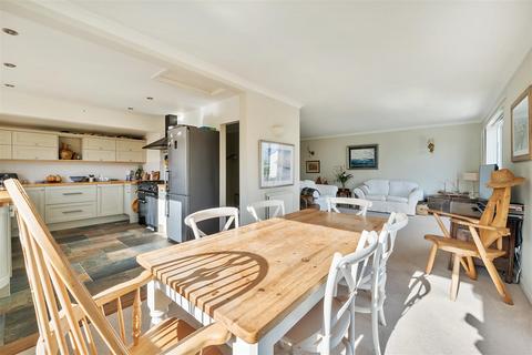 Apple Orchard Hillhead, Colyton, EX24 6NJ