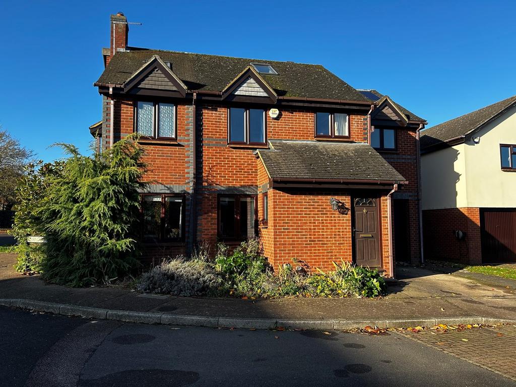 Rowan Grove, St Ippolyts, Hitchin, SG4 5 bed detached house for sale