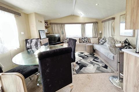 3 bedroom chalet for sale, Faversham Road, Seasalter, Whitstable