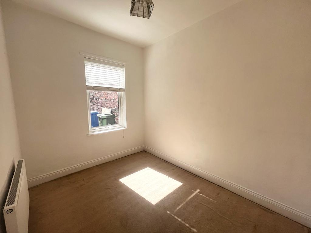 Hartley Street, Seaton Delaval... 2 bed ground floor flat £595 pcm (£