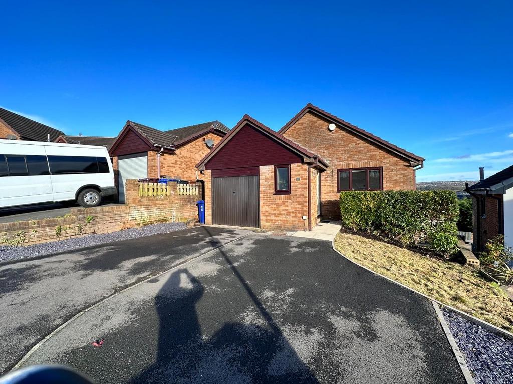 Westwood Road, Burnley 3 bed detached house £210,000
