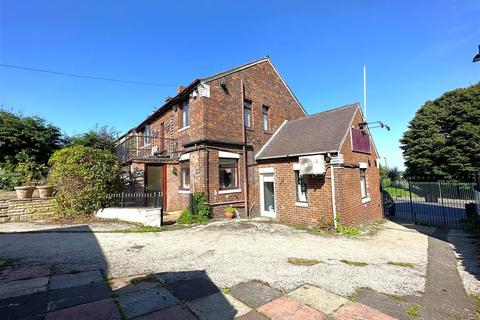 3 bedroom detached house for sale, Penistone Road, Grenoside, S35