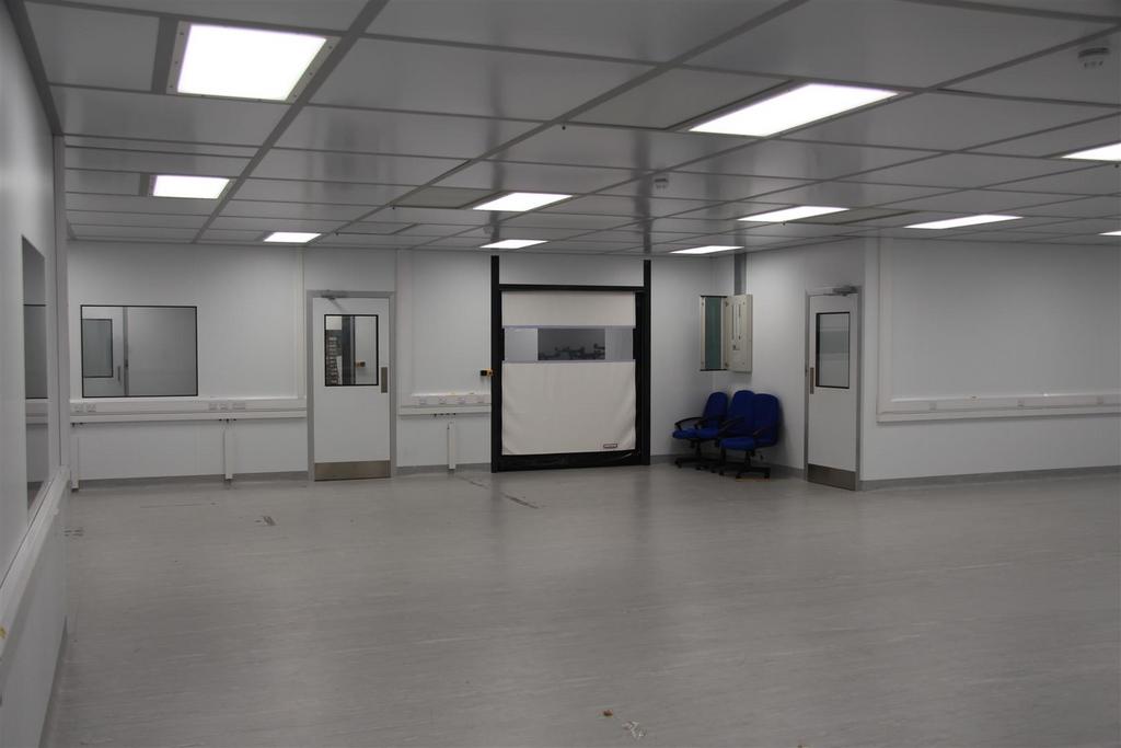 Tilemans Lane, ShipstonOnStour Industrial unit to rent £1,333 pcm