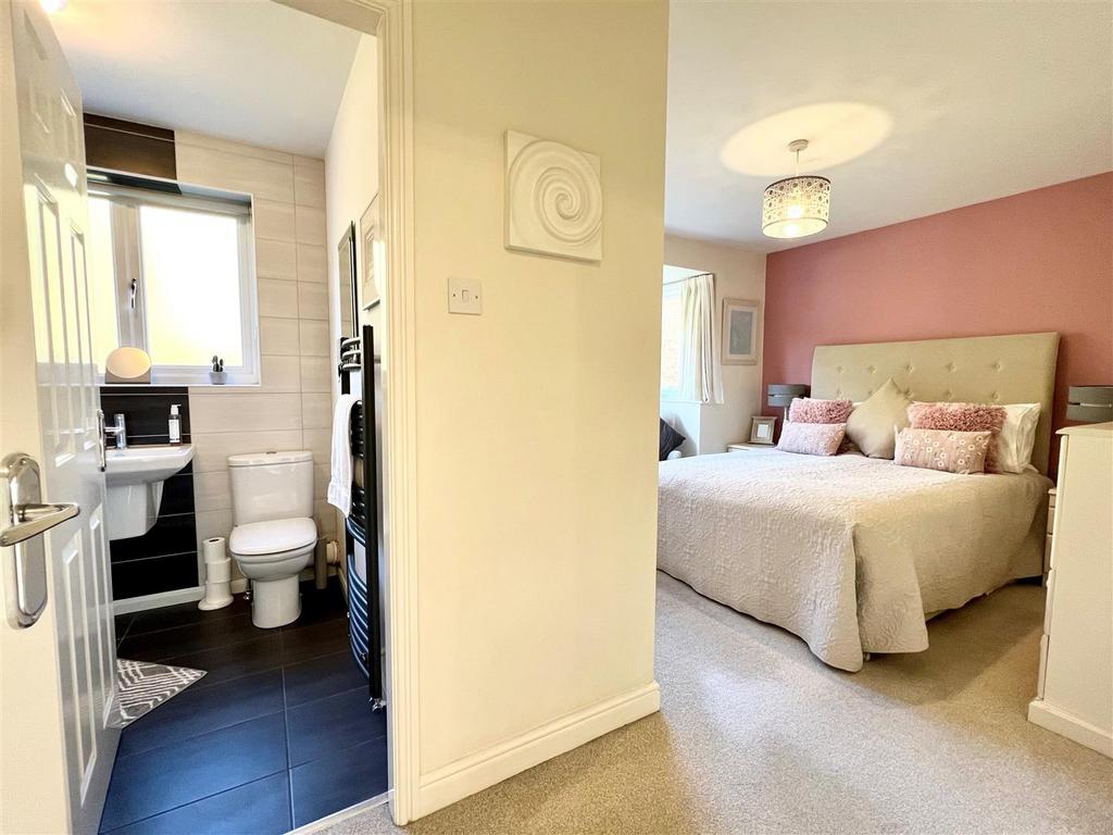 Bedroom  1 Aspect.jpg