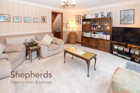 23 Cowles, Cheshunt, Waltham Cross, EN7 6HA